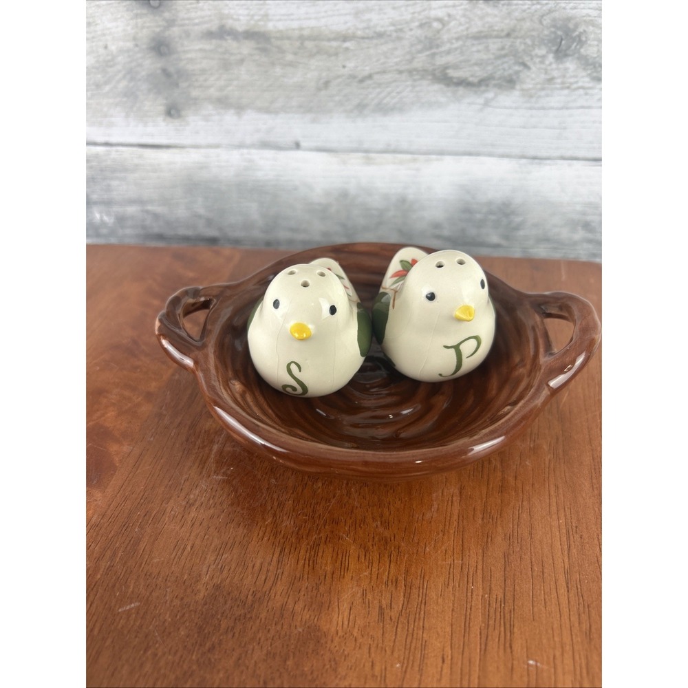 Temptations By Tara Old World Green Ceramic Birds Salt/Pepper Shaker Set W/Nest